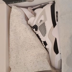 Jordan 4 military black